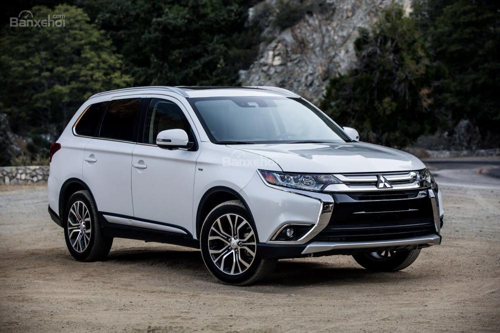 Mitsubishi Outlander mới sẽ đến vào năm 2021 - 1