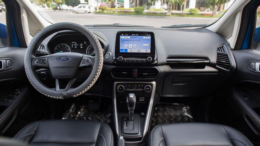 Suzuki Vitara và Ford Ecosport đều sở hữu cabin thực dụng và gọn gàng 2 Suzuki Vitara và Ford Ecosport đều sở hữu cabin thực dụng và gọn gàng 3