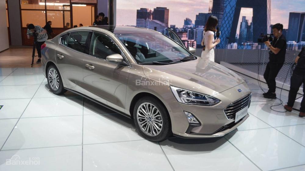 Ford Focus 2019 bắt đầu mở bán tại Đức với giá từ 502 triệu đồng - Ảnh 1.