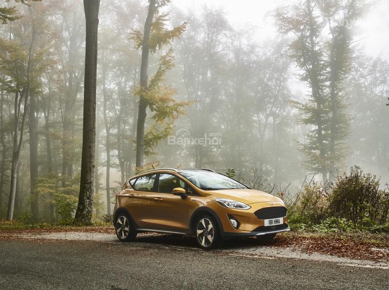 Đánh giá xe Ford Fiesta Active 2018.