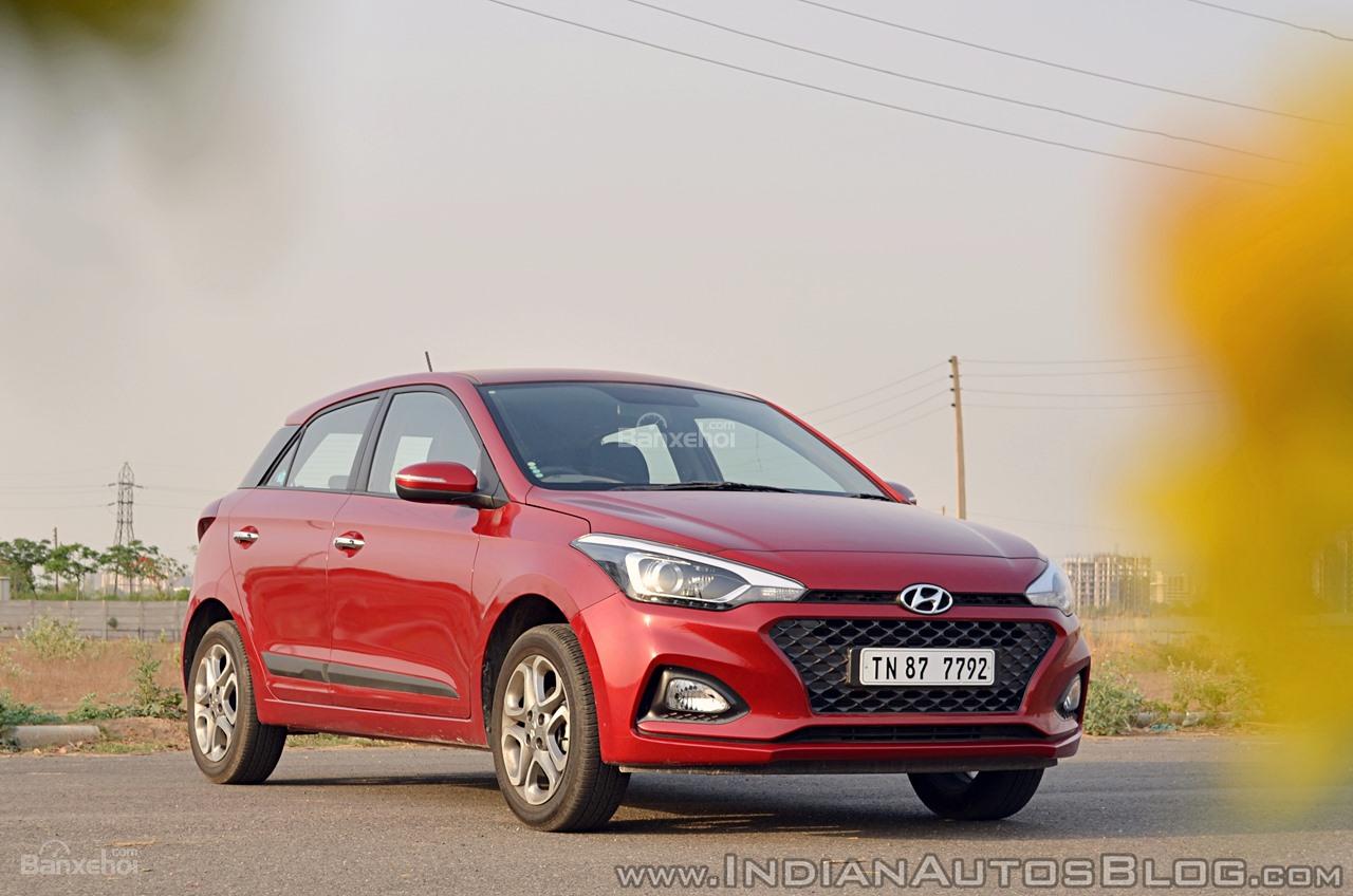 Hyundai i20 2018 số tự động có giá từ 235 triệu đồng, đối đầu Honda Jazz 1a