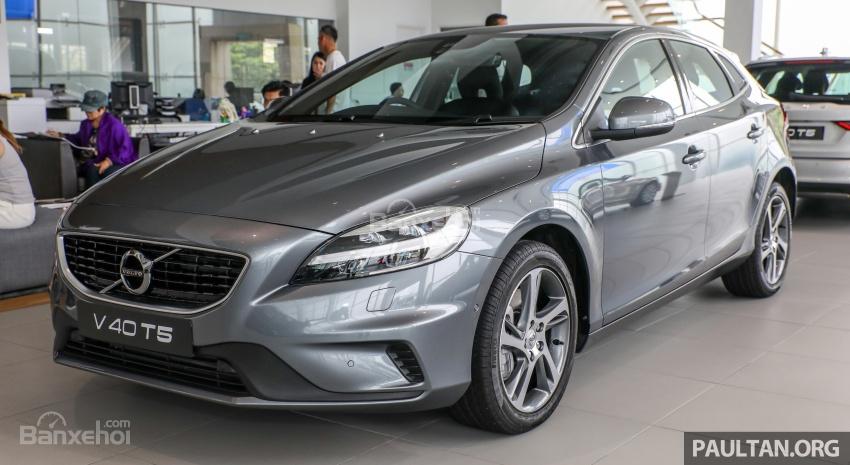 Volvo V40 T4 cập bến với giá gần 900 triệu đồng, sẽ giảm còn 883 triệu - 1