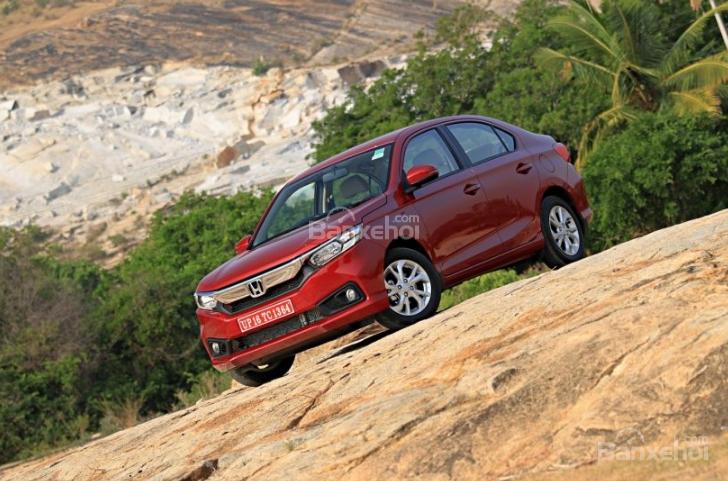 Honda Amaze 2018 bán được gần 10.000 xe tại Ấn Độ, bao giờ về Việt Nam? z