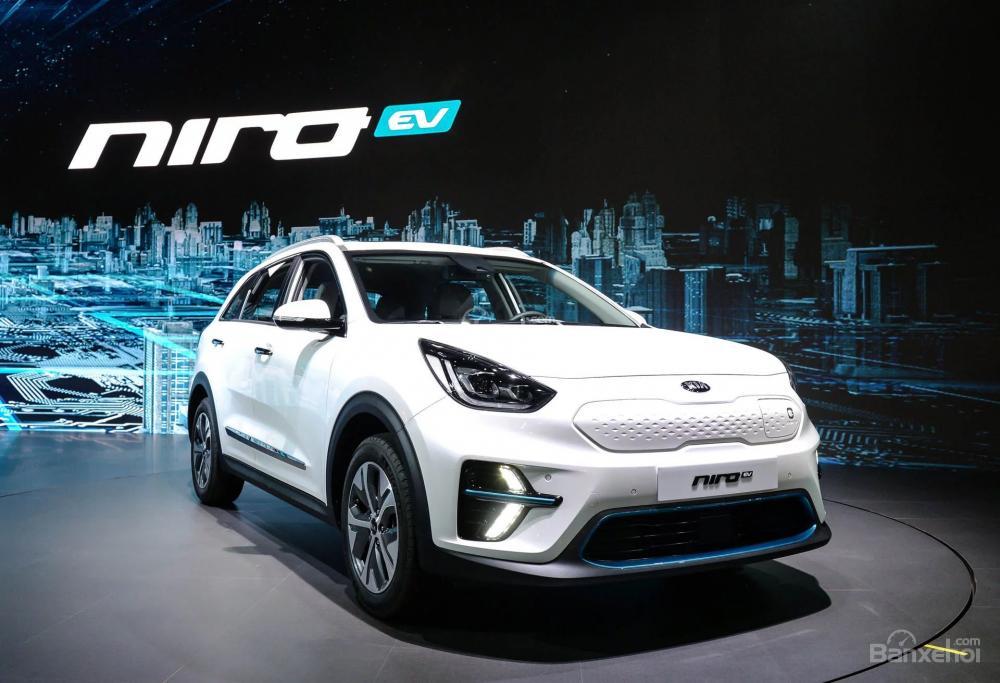 Kia Niro EV trình làng triển lãm ô tô Busan trước khi ra trận - 1