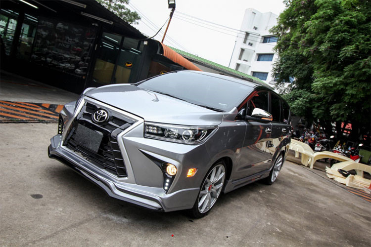 Xe sang lexus phiên bản độ Toyota Innova chưa đầy trăm triệu