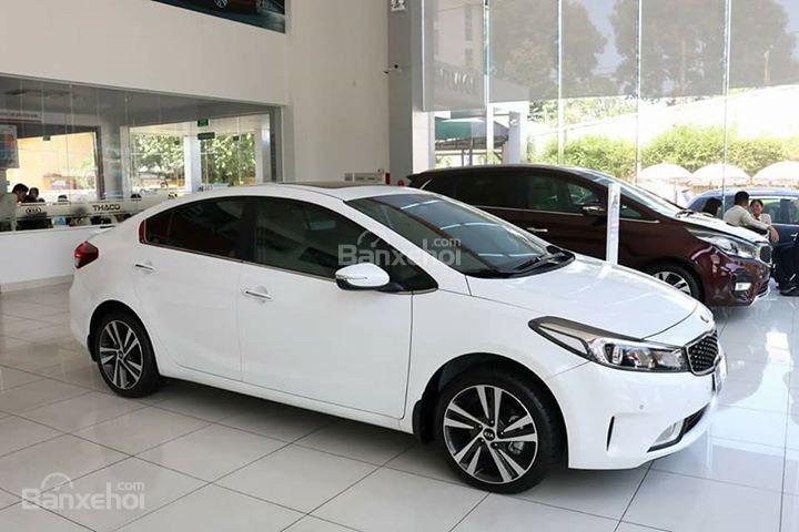 Kia Cerato SMT tại đại lý