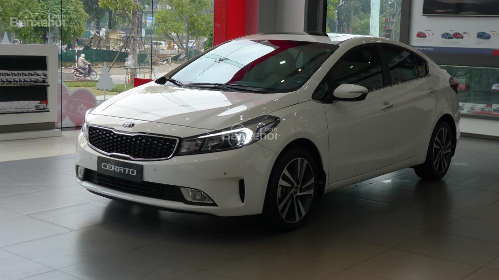 Kia Cerato SMT 2018 phù hợp chạy dịch vụ hơn xe gia đình..