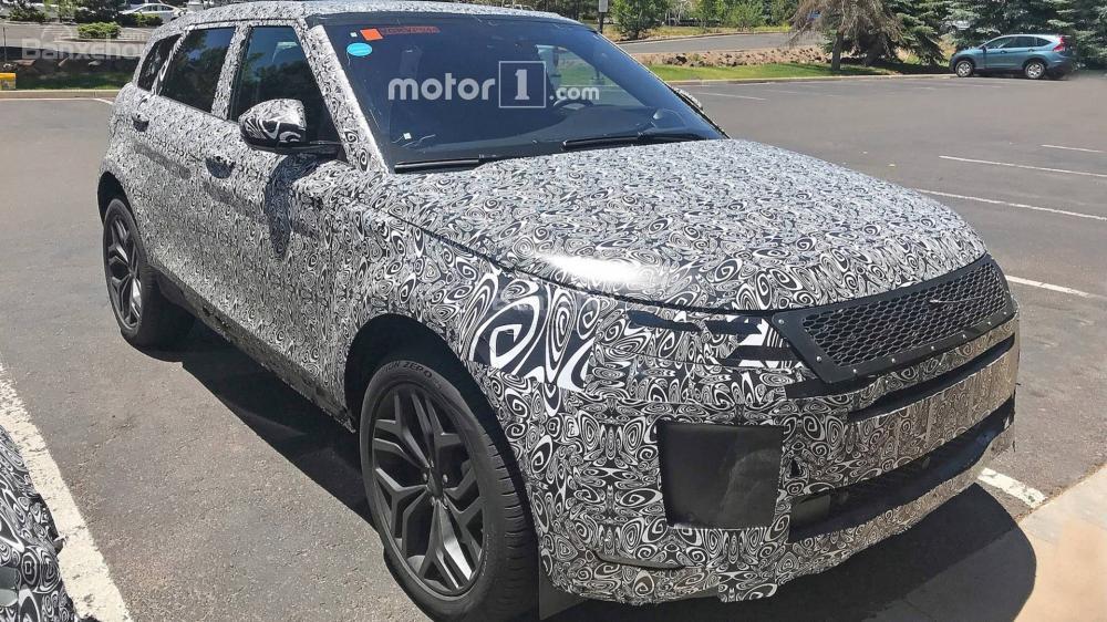 Range Rover Evoque lộ cabin công nghệ cao mới - 1