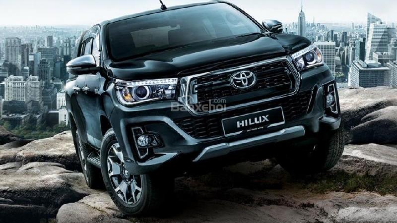 Đầu xe Toyota Hilux 2018 mới..