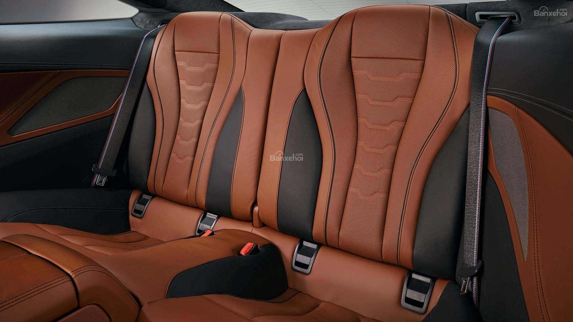 Đánh giá xe BMW 8-Series 2019: Ghế ngồi thể thao, chất lượng cao cấp, đầy đủ tiện nghi 2a