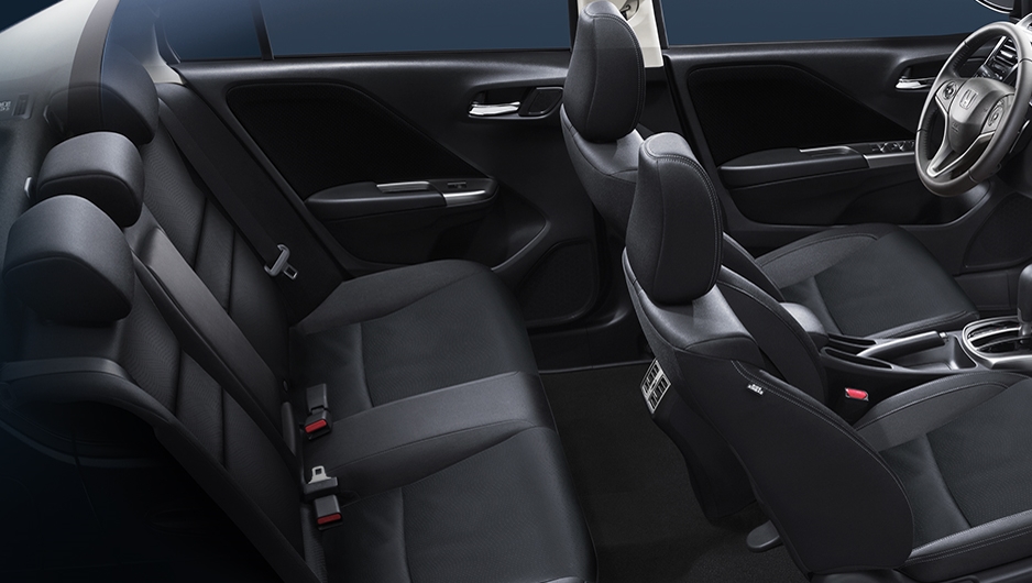 So sánh xe Toyota Vios 1.5G 2018 và Honda City 1.5 TOP 2018 về ghế ngồi 2 So sánh xe Toyota Vios 1.5G 2018 và Honda City 1.5 TOP 2018 về ghế ngồi 2.
