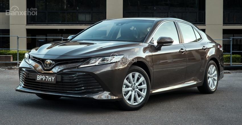 Toyota Camry 2019 bị bắt gặp chạy thử tại Thái Lan, liệu có về Việt Nam? - Ảnh 1.