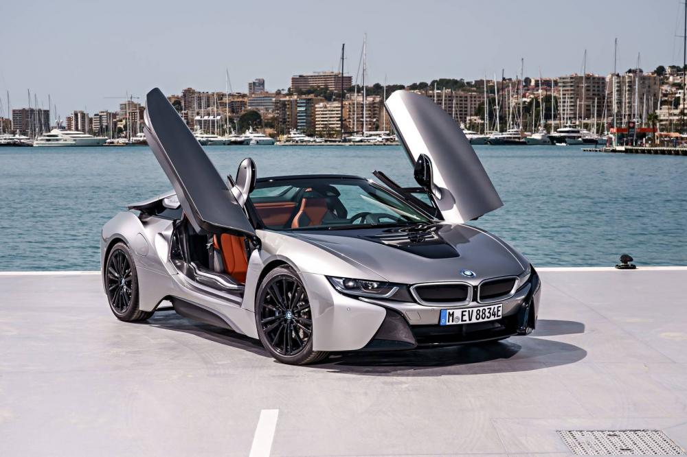 Giá BMW i8 2019 dao động từ 147.500 - 163.300 USD tại Mỹ Giá BMW i8 2019 dao động từ 147.500 - 163.300 USD tại Mỹ..