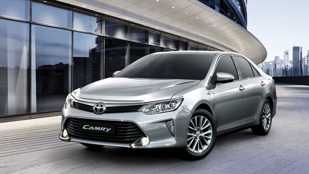 Toyota Camry vẫn thống trị phân khúc sedan hạng D tháng 6/2018.