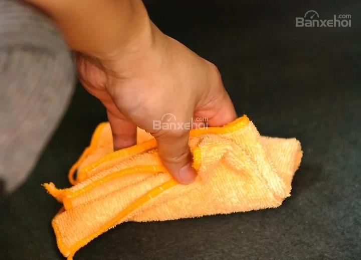 dọn nội thất ô tô