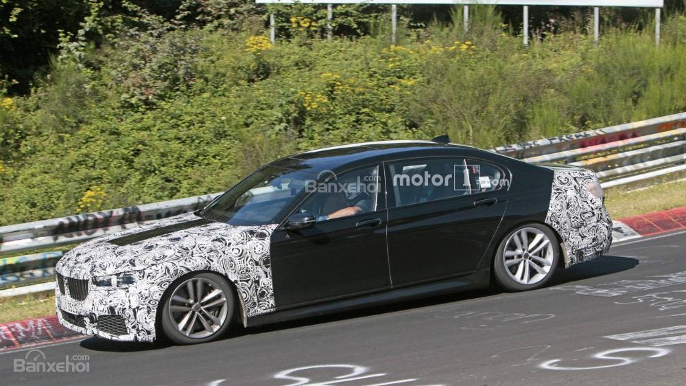 BMW 7 Series Facelift 2019 bị bắt gặp với lưới tản nhiệt lớn - 2