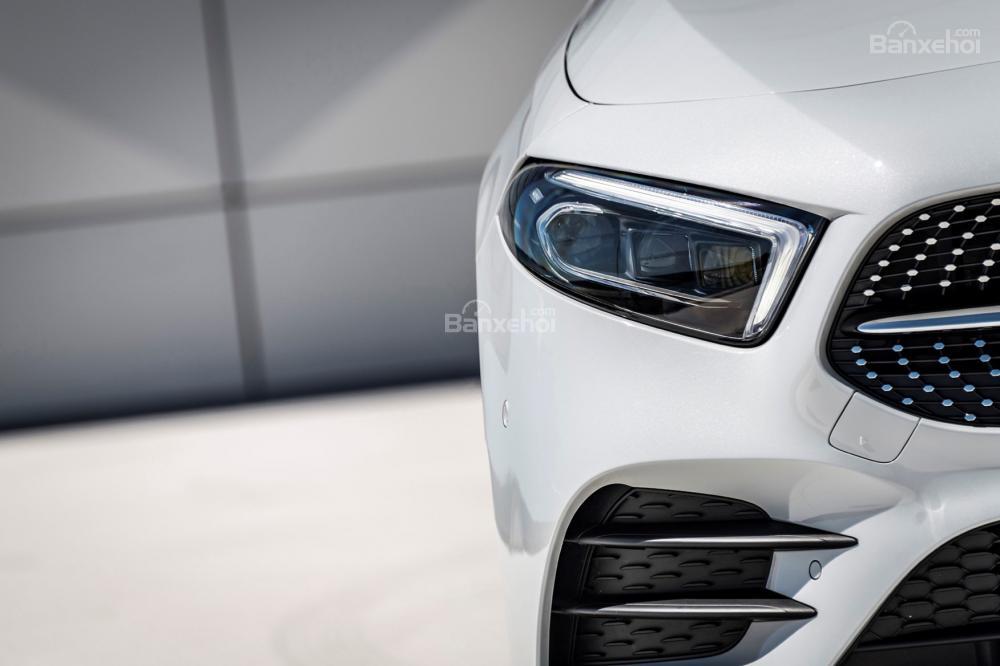 Đánh giá xe Mercedes-Benz A-Class 2019 - đầu - 2