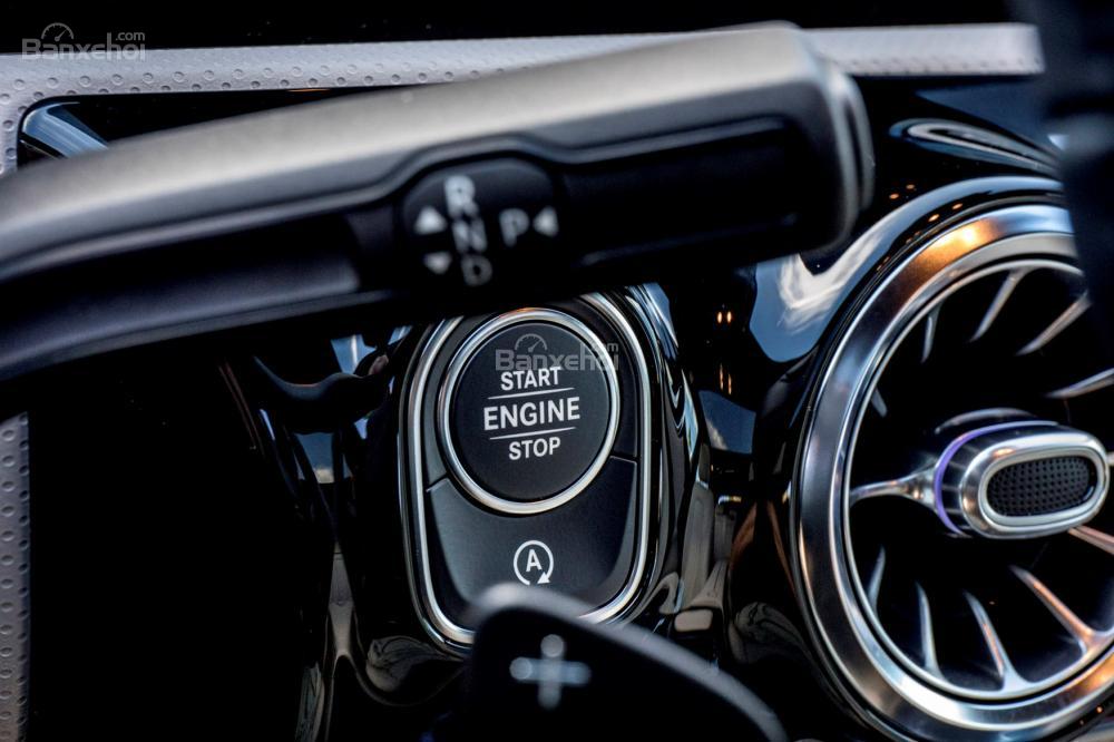 Đánh giá xe Mercedes-Benz A-Class 2019 - táp-lô - 4