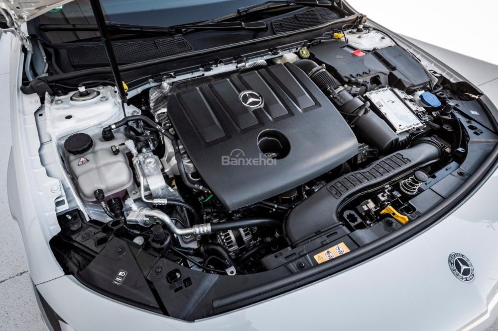 Đánh giá xe Mercedes-Benz A Class 2019 - động cơ - 1