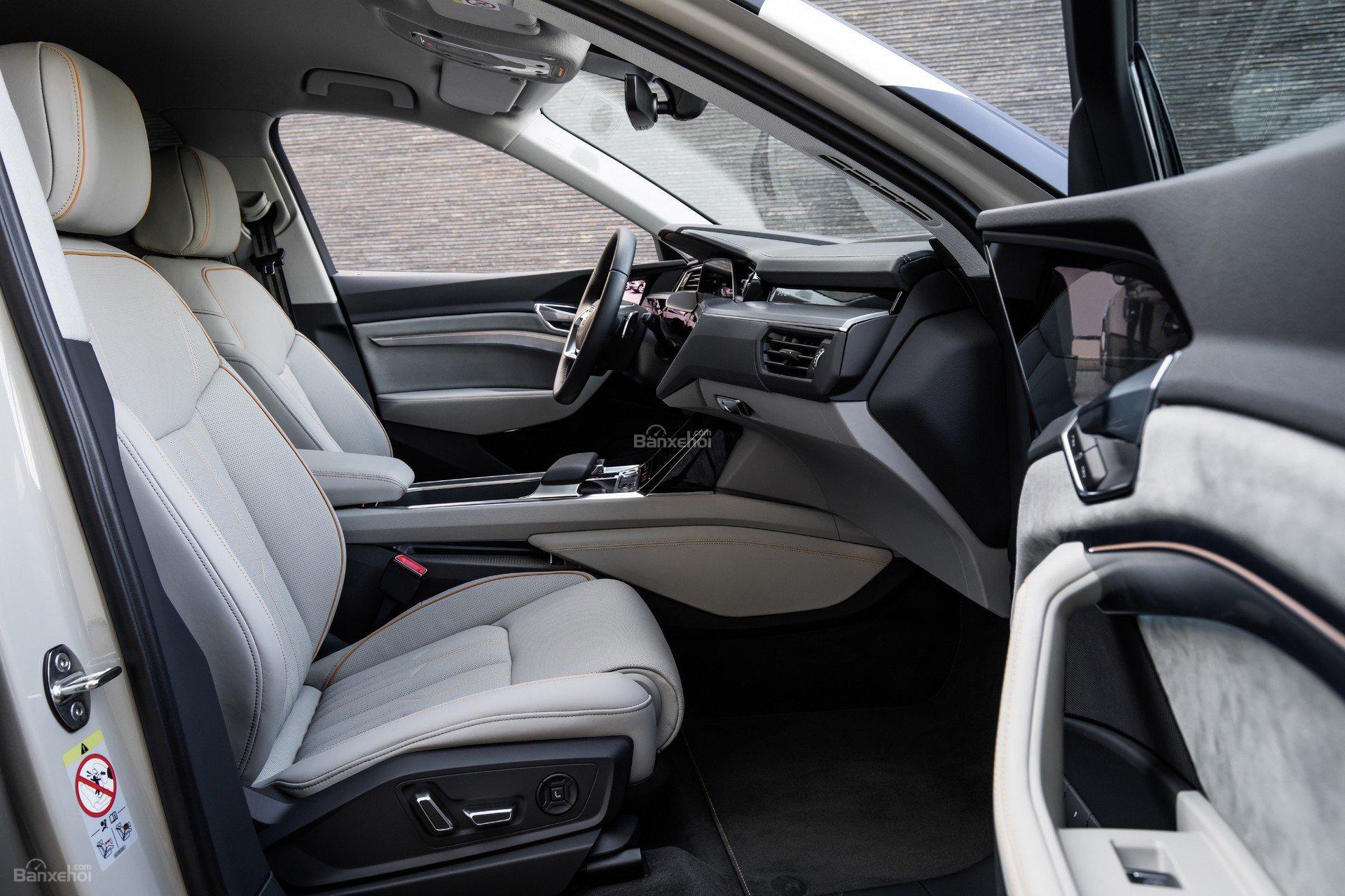 Nội thất Audi E-Tron 2019 2
