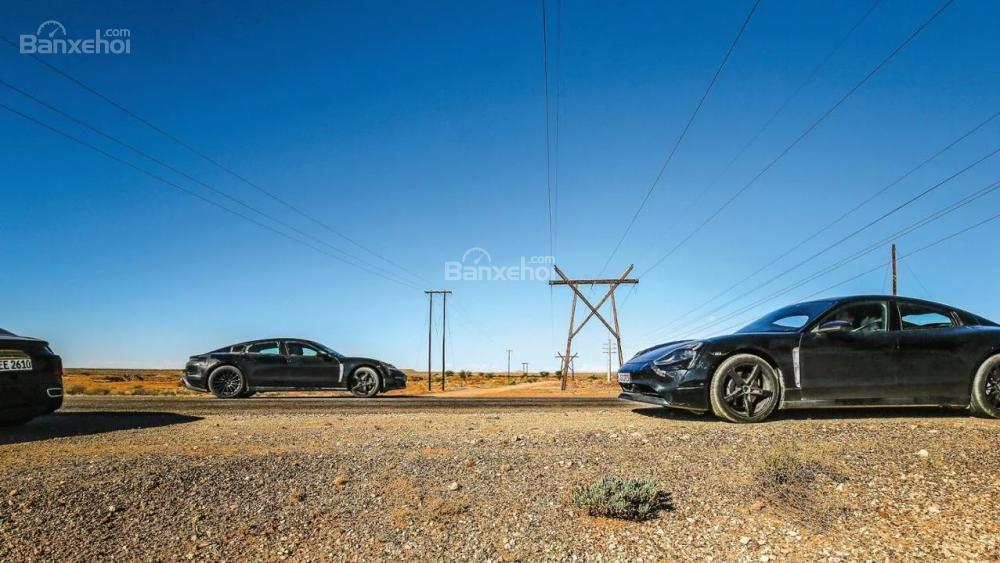 Porsche Taycan sở hữu 2 mô-tơ điện công nghệ cao - 3