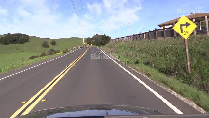 Sử dụng kiểm soát hành trình cho các cung đường thông thoáng Sử dụng kiểm soát hành trình