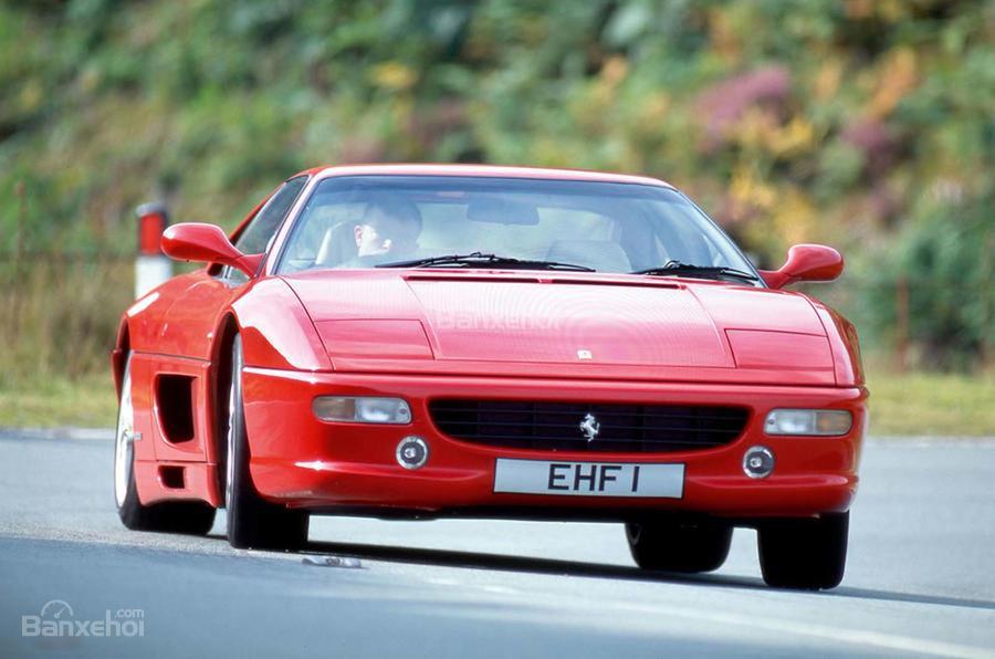 Ferrari có thiết kế thân xe ‘Targa Top’ mới - 1