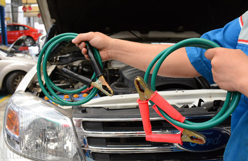 6 bước xứ lý ắc quy ô tô hết điện cho xế mới 3 6 bước xứ lý ắc quy ô tô hết điện cho xế mới