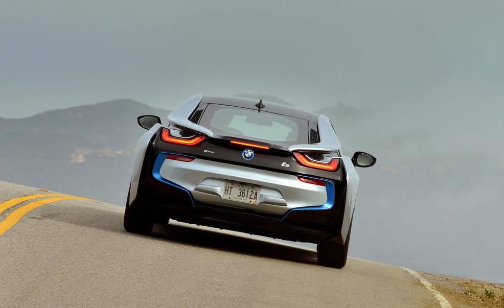 Bmw i8 giá 2023