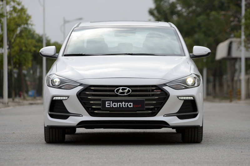 Hyundai Elantra bán ra 634 xe trong tháng 7/2018.