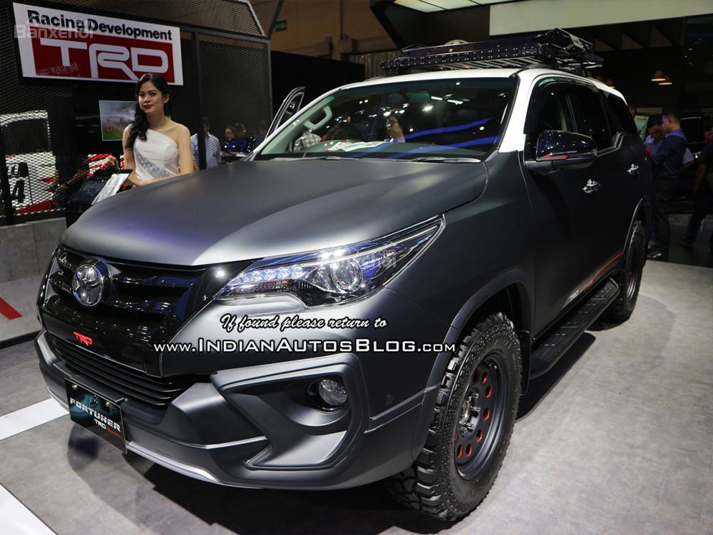 Toyota Fortuner TRD Matte Dual-Tone khoe sắc GIIAS 2018 - 1