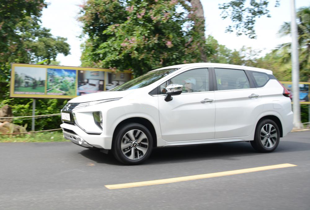 4 ô tô mới ra mắt Việt Nam đầu tháng 8: Mitsubishi Xpander 2018 giá "siêu rẻ"..
