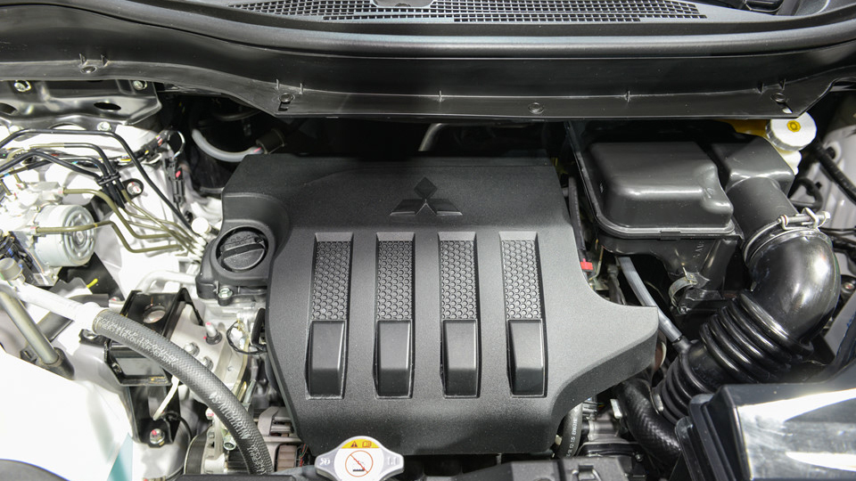 Toyota Avanza có công suất nhỉnh hơn Mitsubishi Xpander nhưng lại kém đối thủ về mô-men xoắn Toyota Avanza có công suất nhỉnh hơn Mitsubishi Xpander nhưng lại kém đối thủ về mô-men xoắn.