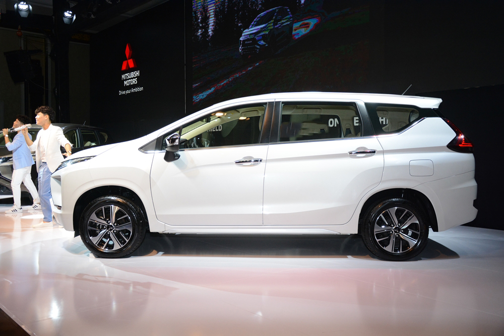 So sánh Mitsubishi Xpander và Toyota Avanza về thân xe.