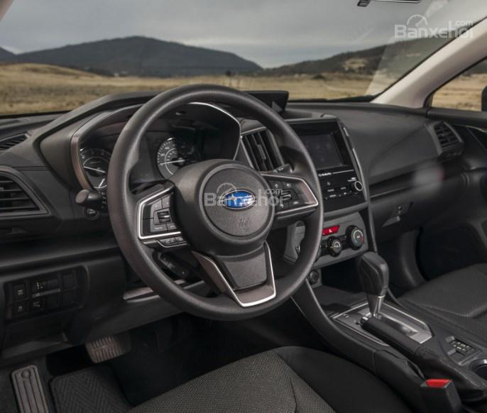 Đánh giá xe Subaru Impreza 2019: Vô lăng 3 chấu.