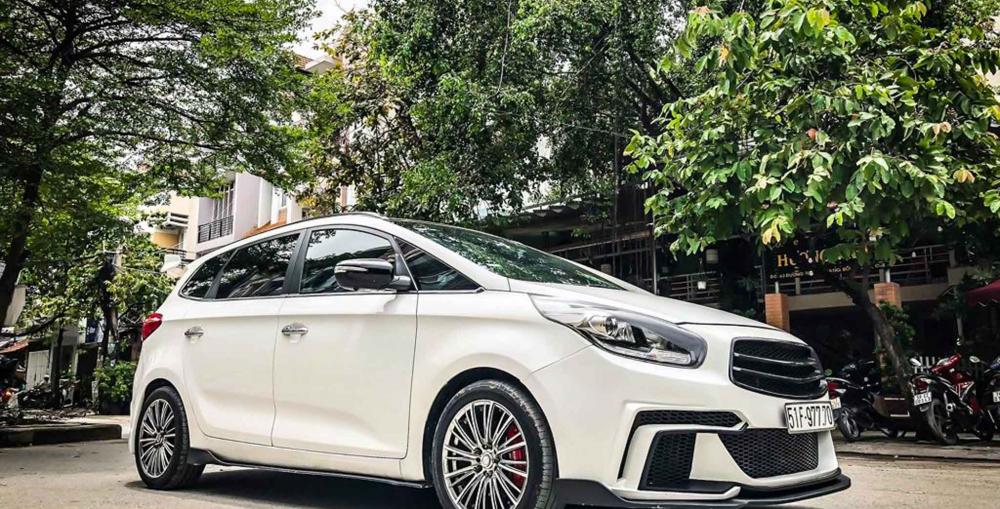 Khám phá mẫu Kia Rondo với bộ bodykit thể thao mới
