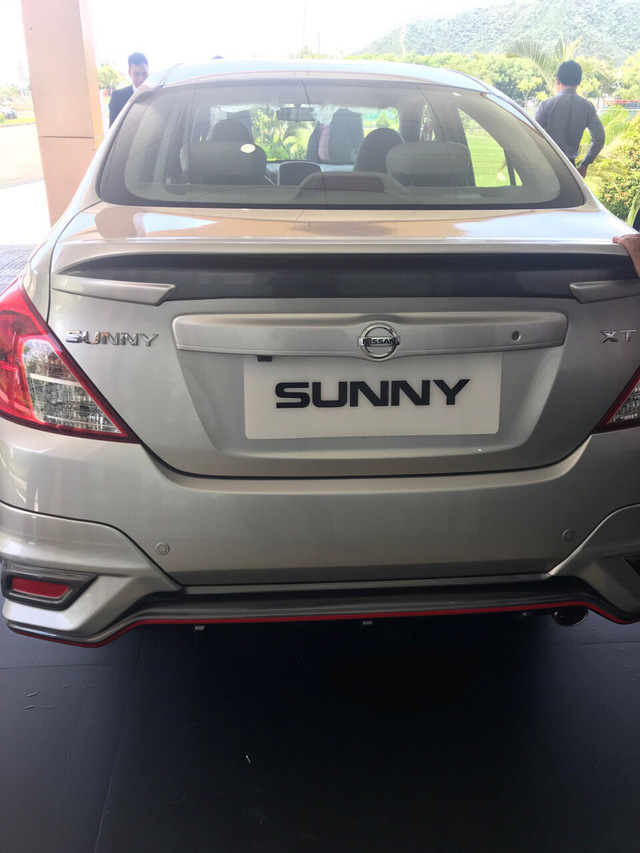 Nissan Sunny 2018 facelift bất ngờ xuất hiện, sắp ra mắt chính thức Việt Nam a3