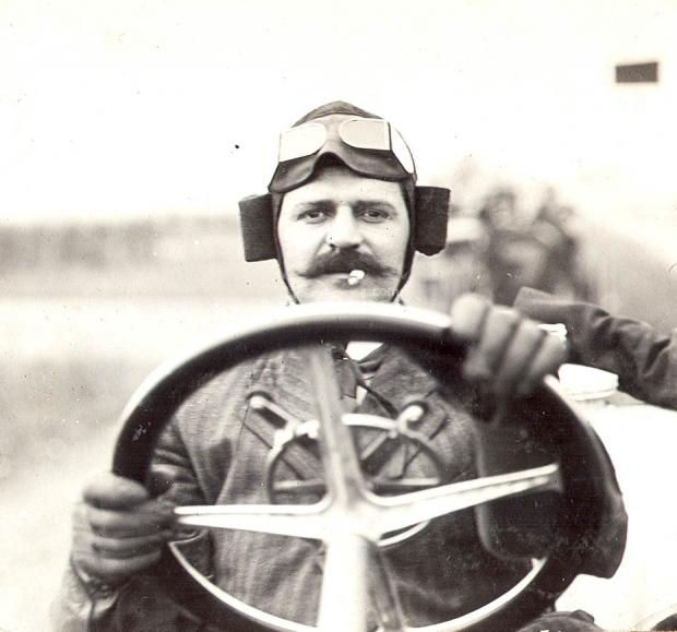 Louis-Josef Chevrolet.