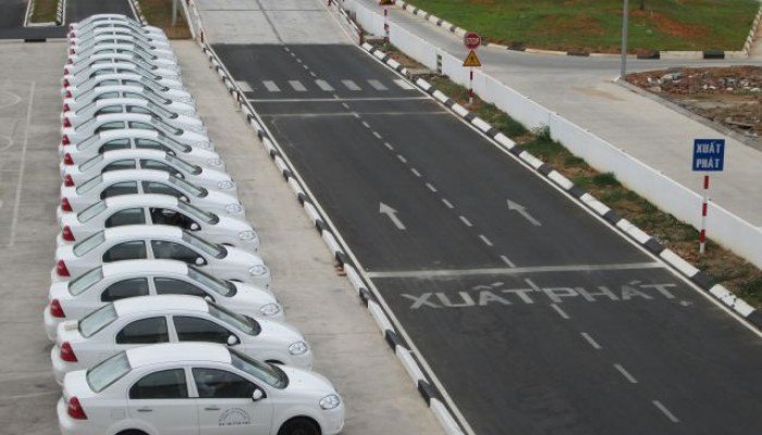 Hướng dẫn bài thi sa hình GPLX hạng B1, B2 và B11 năm 2018 a2