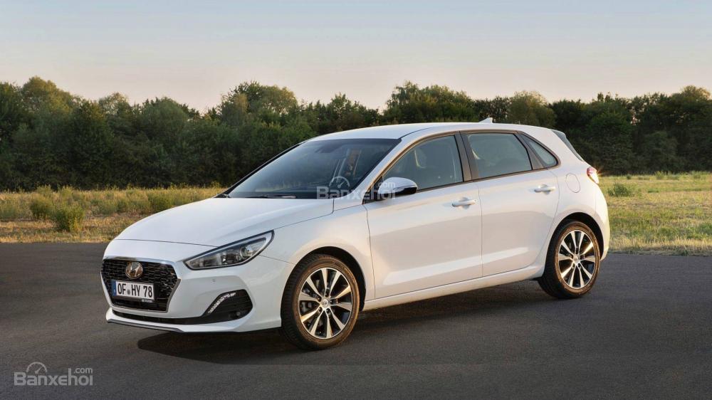 Hyundai i30 được cải tiến với động cơ diesel mới - 1