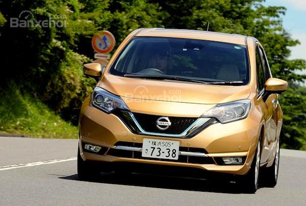Người Nhật mua xe Nissan Note nhiều nhất tháng 8/2018,,,