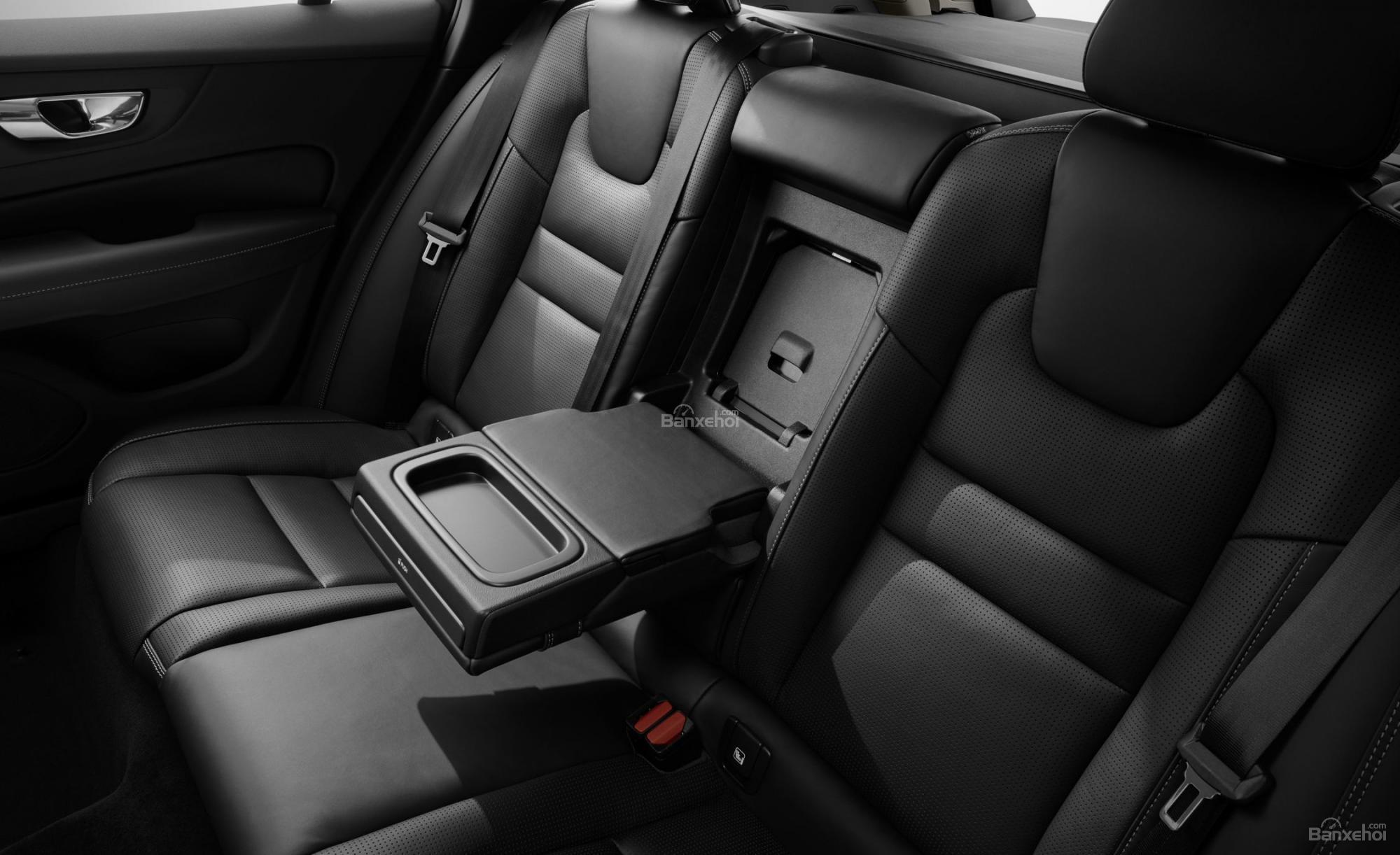 Đánh giá xe Volvo V60 2019 về hệ thống ghế ngồi 2