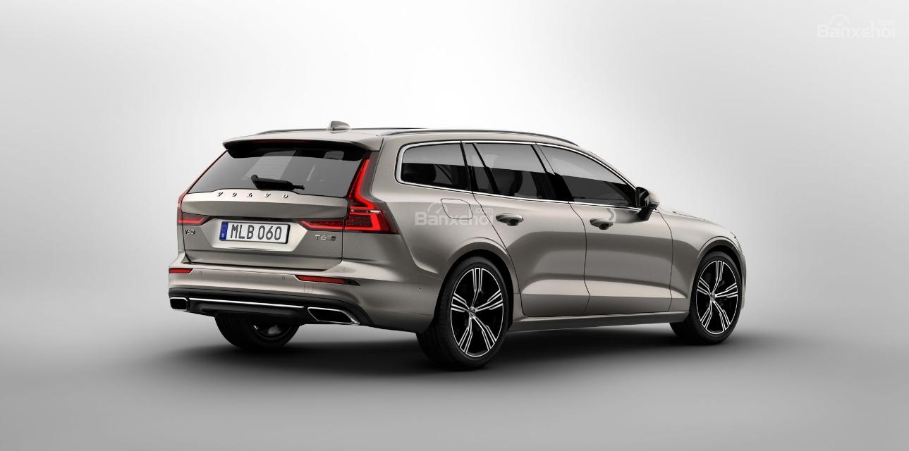 Đánh giá xe Volvo V60 2019 về thiết kế đuôi xe