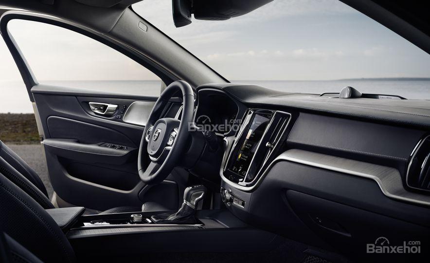 Đánh giá xe Volvo V60 2019 về trang bị tiện nghi 4a