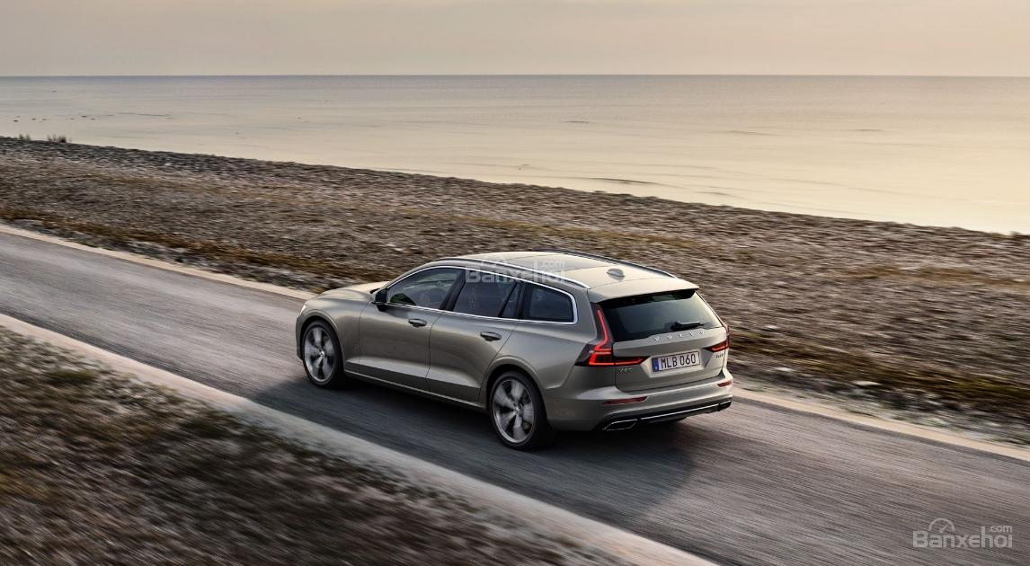 Đánh giá xe Volvo V60 2019 về trải nghiệm lái 1a