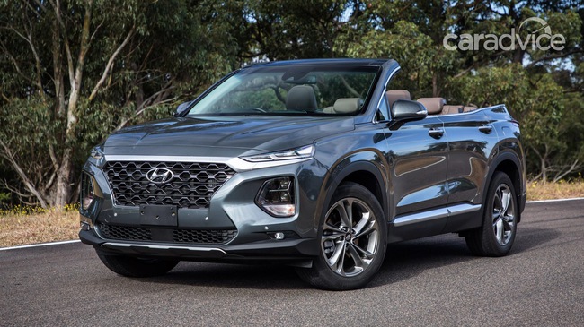 Hyundai Santa Fe 2019 phiên bản mui trần bất ngờ xuất hiện.