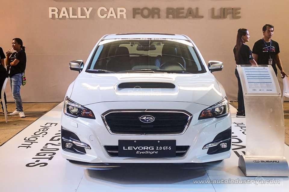 Subaru Levorg 2019 bổ sung sức mạnh đề giá 856 triệu đồng - 1