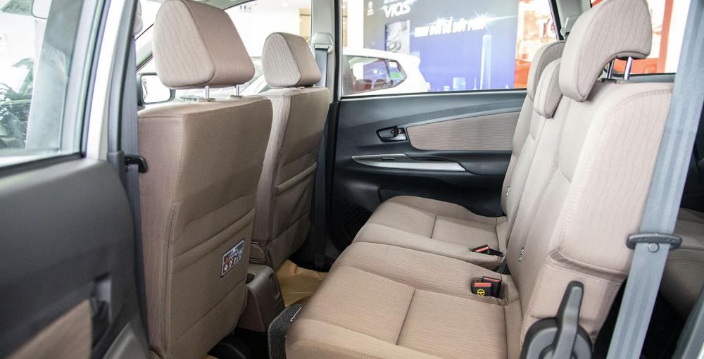 So sánh xe Toyota Rush và Toyota Avanza về ghế ngồi 2