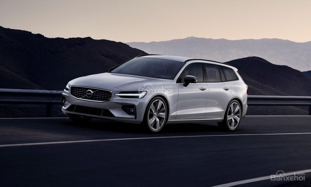 Biến thể thể thao Volvo V60 R-Design lộ diện - 1