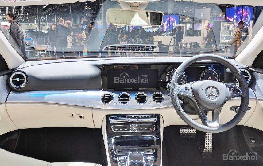 Ảnh chụp nội thất xe Mercedes-Benz E-Class 2019 All-Terrain